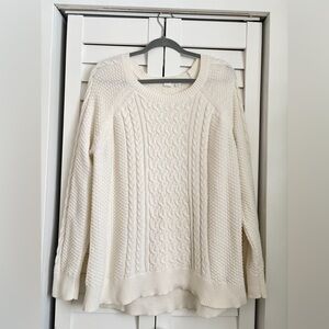 GAP Women's Cream Cable Knit Sweater